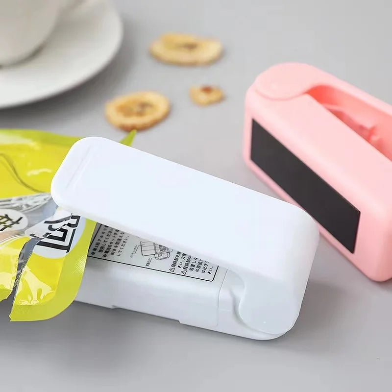 Mini Sealing Portable Household Plastic Bag Sealer Food Preservation Hand Pressure Sealing Machine