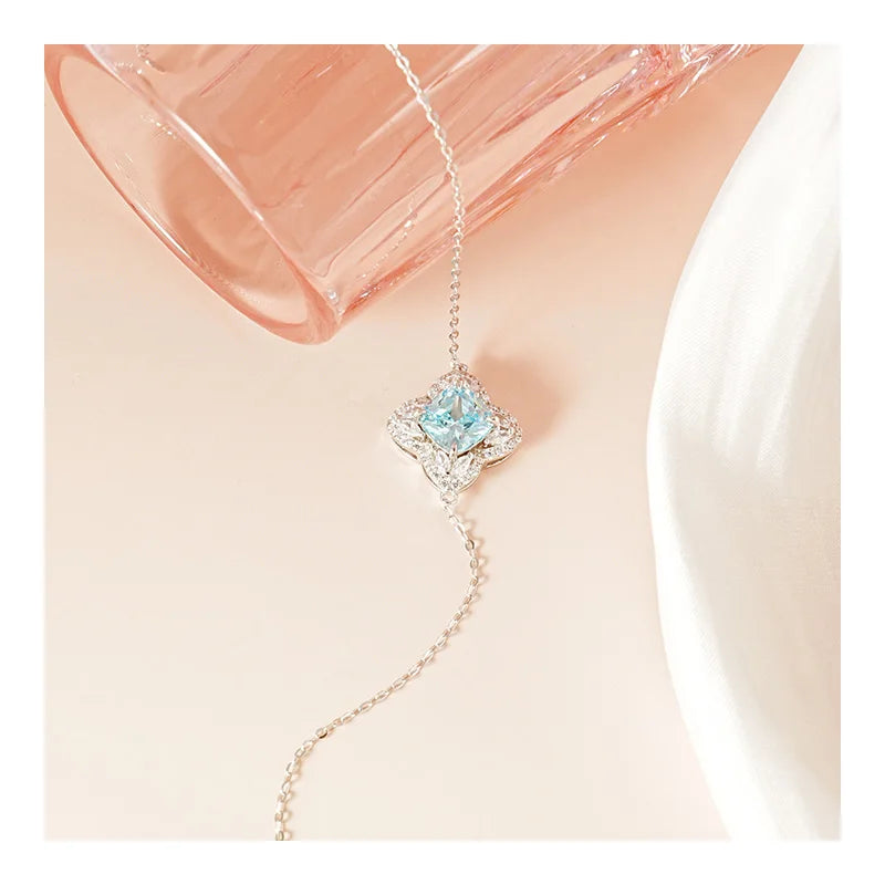 Free Video and Picture S925 Sterling Silver Bracelet Light Luxury 5A Zircon Super Flash Bracelet Lucky Four-leaf Clover Bracelet