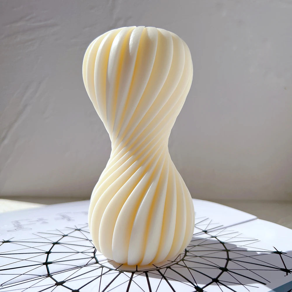 Abstract Art Decorative Wavy Wax Molds Pillar Spiral Design Silicone Candle Mold Round Wave Twirl Silicone Mould