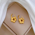 Fashion 18K Gold Plated Floral Huggie Earrings Stainless Steel Flower Hoop Earrings Women Jewelry for Gift MegaBDM