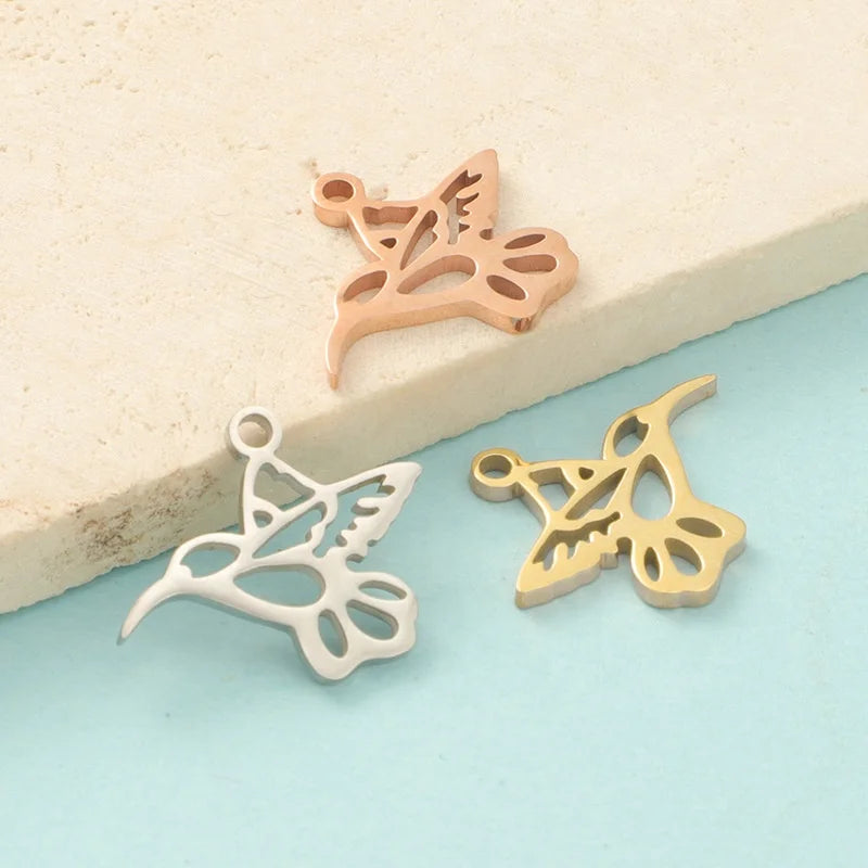 Wholesale Stainless Steel Animal Bird Hummingbird Necklace Pendant Novelty Kids Bracelet Charms DIY Accessories for Jewelry Maki