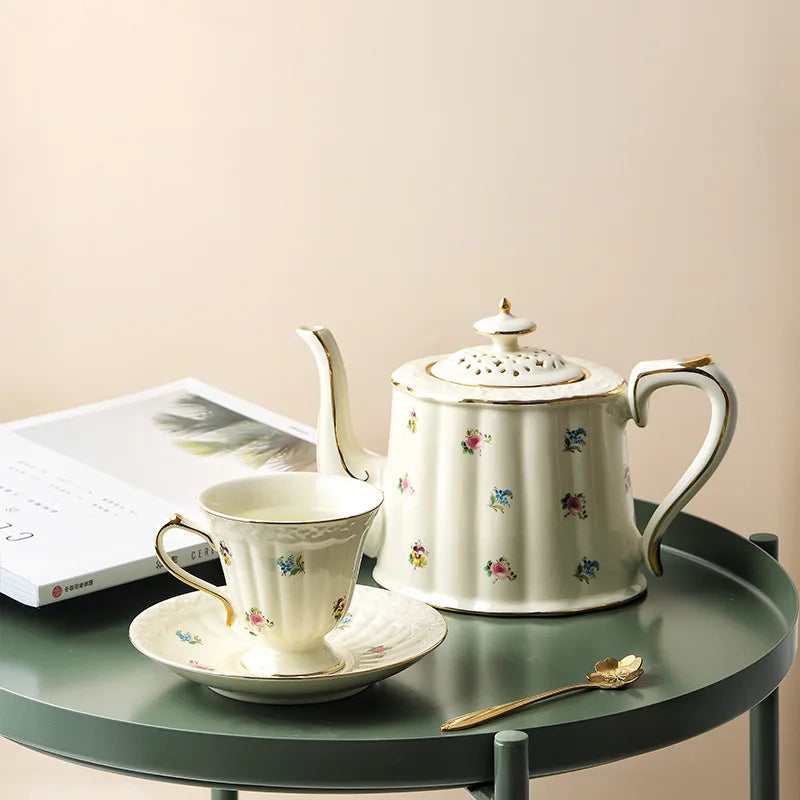 European Style Classical Ceramic Portable Tea Set One Teapot One Cup with Simple Household Flower Design for Office Home Use