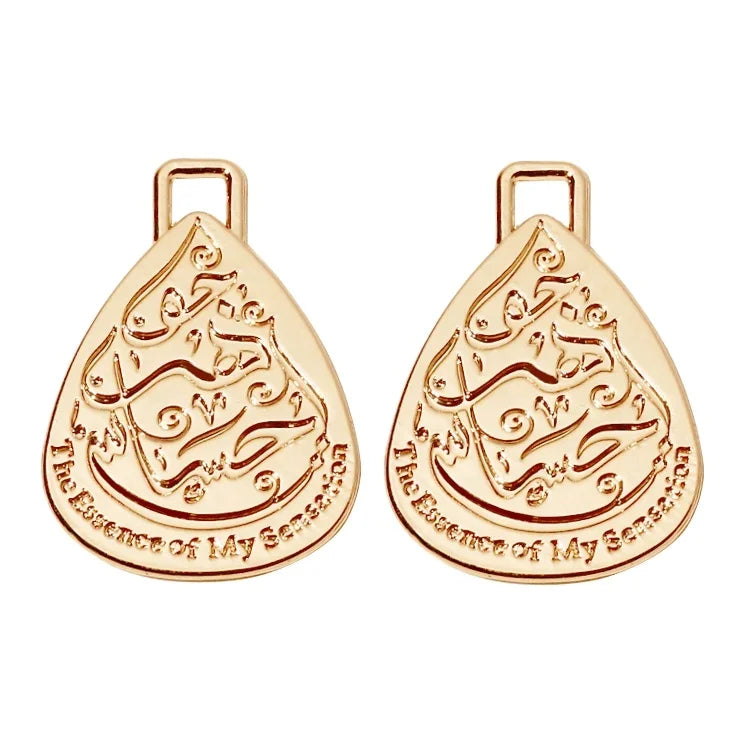 Custom Designer Zinc Alloy Metal Name Hang Charms for Jewelry Gold Plated Pendant and Bracelet for Children