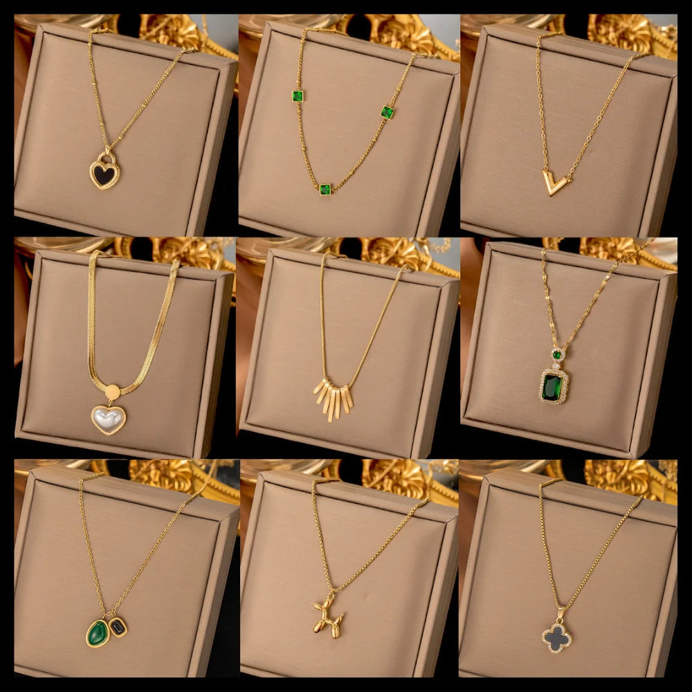 Waterproof Stainless Steel Snake Chain Collar Non-Tarnish 18k Gold Plated Love Heart Pendant Necklace for Women Jewelry
