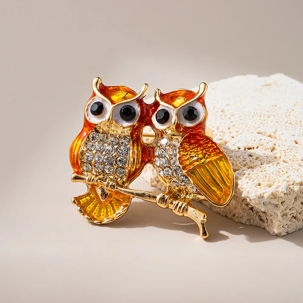 Brooch Owl Shape Rhinestone Covered Crystal Beauty Brooch Pin Scarves Shawl Clip for Women Ladies