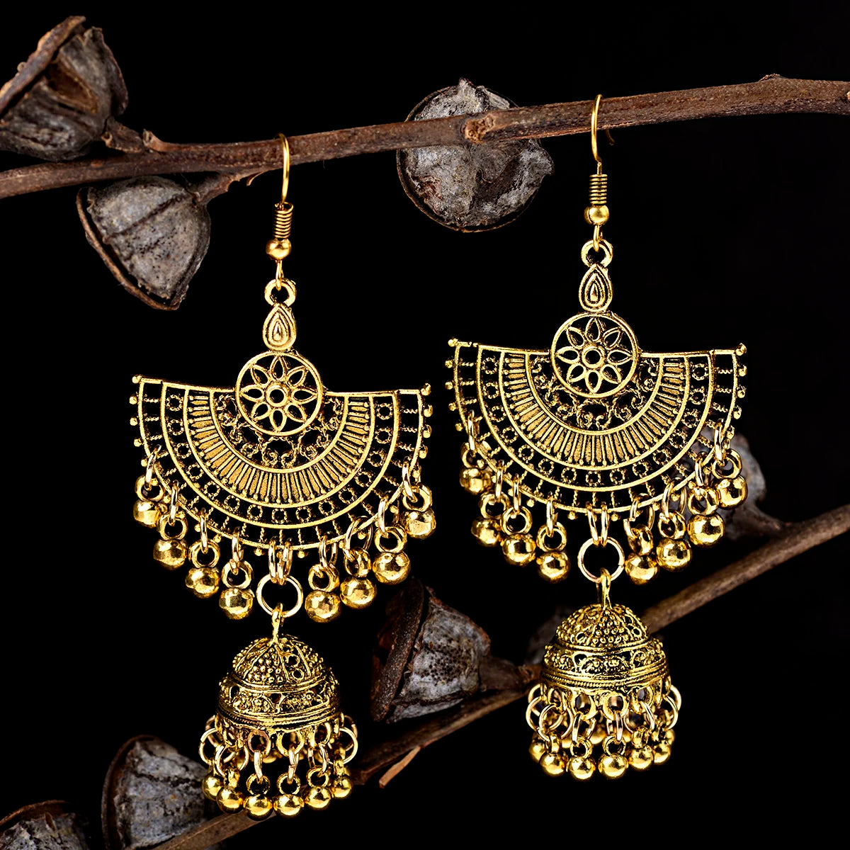 Vintage Ethnic Gypsy Indian Women Earrings Boho Jewelry Ladies Retro Round Bell Tassel Hollow Tassel Jhumka Earrings