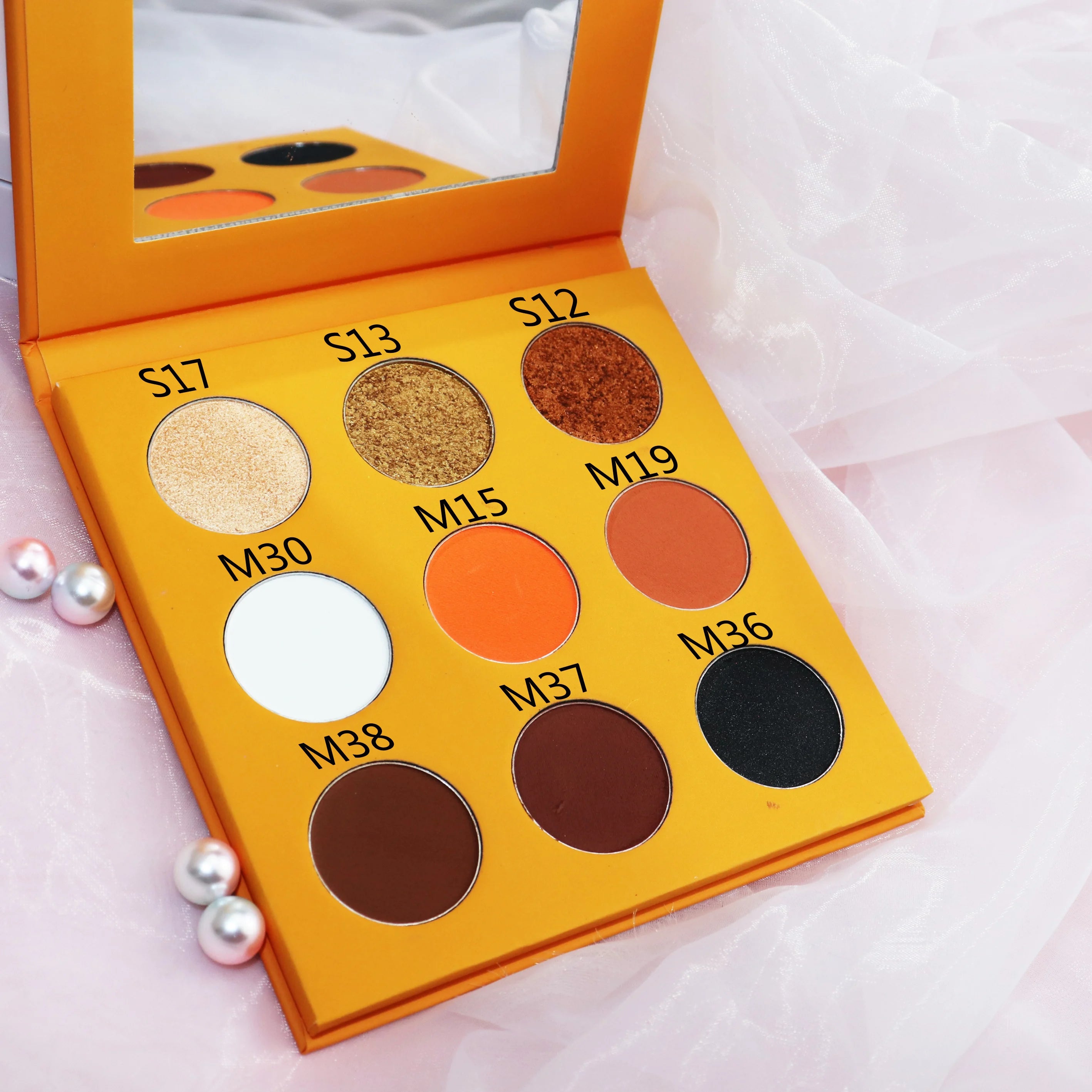 Hot Sale High Pigment Eyeshadow Makeup 9-Color Palette Low MOQ Private Label Customizable Brand