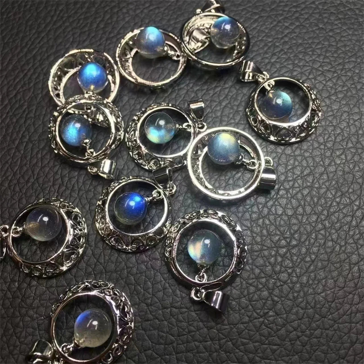Natural Blue Moonlight Pendant Copper Inlay  Transit Bead Labradorite Crystal Pendant