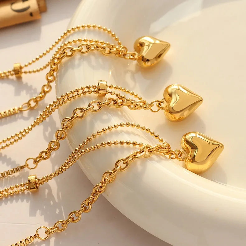 Fashion Three-dimensional Peach Heart Punk Pendant Necklace Stainless Steel Gold Plated Choker Necklaces for Women Party Jewelry