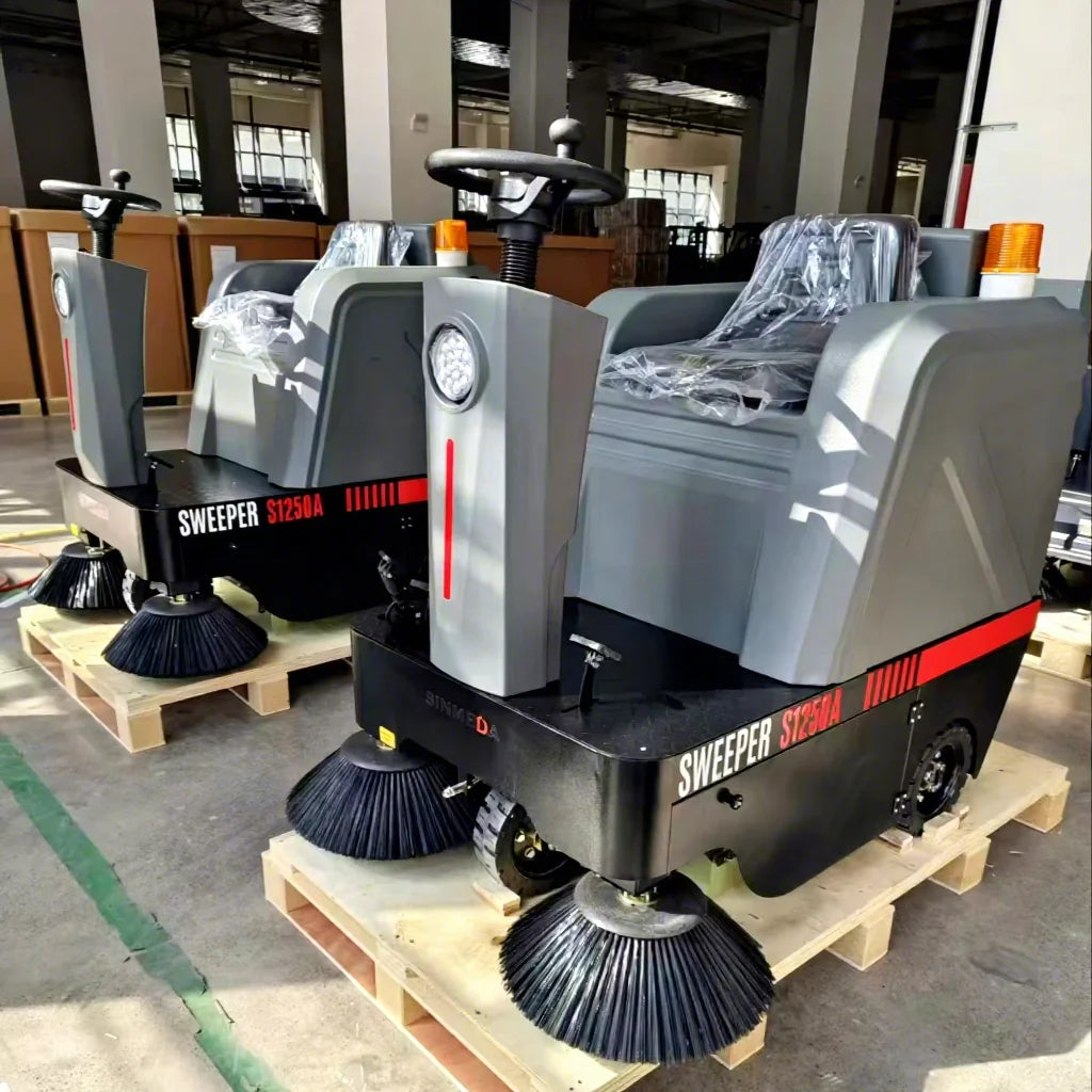 OEM S1250A Electric Ride-On Floor Sweeper Cleaning Equipment Sweeper Tractor with water spray CE mall street sweeper