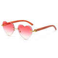 2024 New Fashion Luxury Sunglasses Classic Heart Eyeeglasses Frames Uv400 Custom logo Wholesale Cute Party Sun Glasses Men