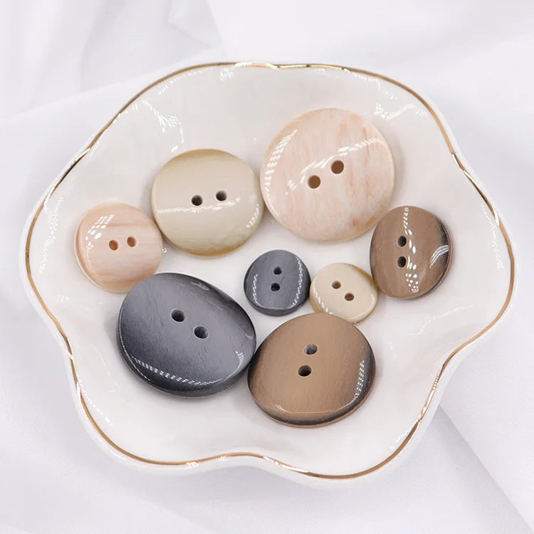 Hot Sale Stick Pattern Two Eyes Resin Wind Coat Woolen Sweater Coat Button for Sale