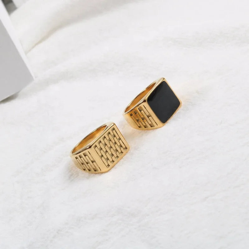 New Trendy Style Women Jewelry 18K Gold PVD Plating Stainless Steel Black Enamel Resin Signet Ring