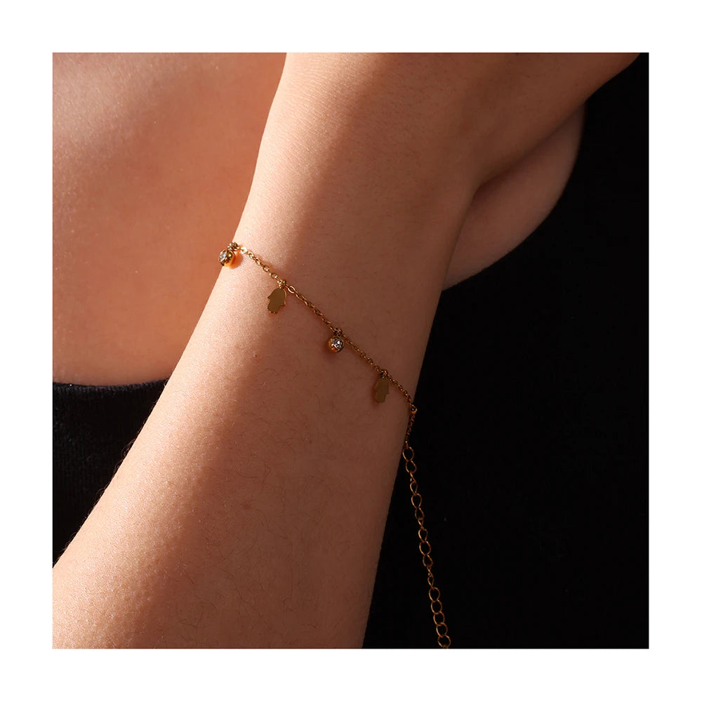 New Classic Design Gold Plated Stainless Steel Shiny Zirconia Charm Hand Pendant Bangle Bracelet for Ladies Mother Day Wholesale