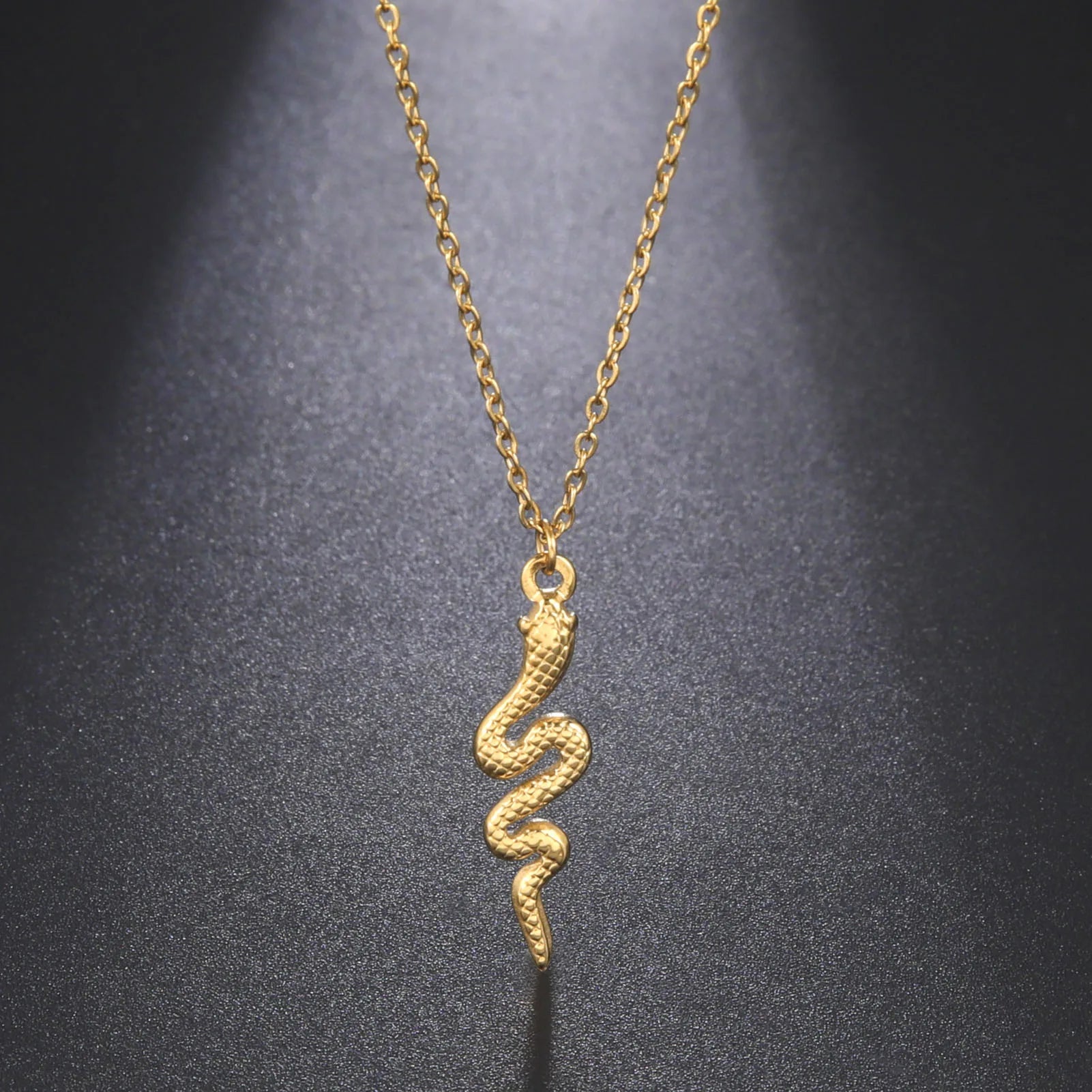 Stainless Steel Snake Pendant Necklaces for Women Punk Animal Design Engagement Anniversary Party Aesthetic Jewelry Gift