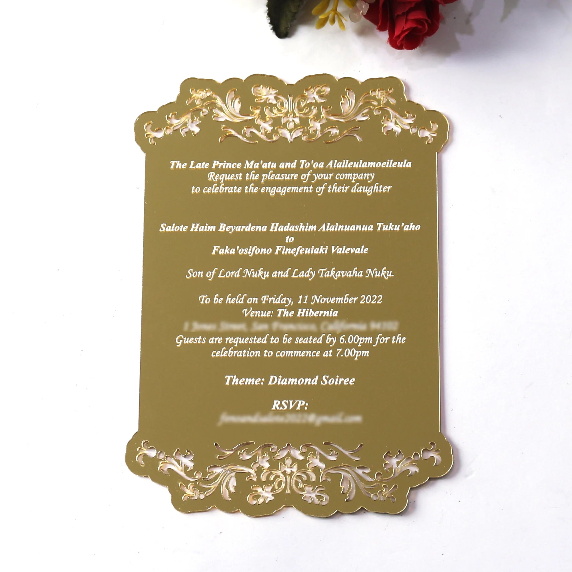 Luxurious Gold Acrylic Invitation Cards With Laser Cut Customized Shape Menu Card