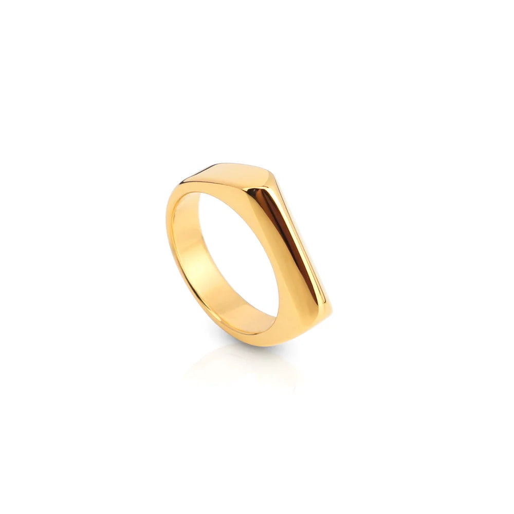Chris April Fashion Jewelry PVD Gold Plated 316L Stainless Steel Non-tarnish Embossing baguette Ring for Gift