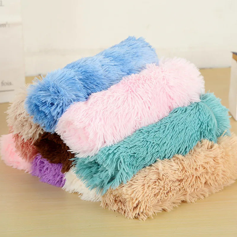 Wholesale Winter Autumn Warm Fleece Fluffy Blankets Dog Sleeping Mat Furry Fur Beds Pet Cushion