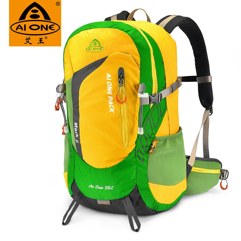 Whole Sale 38L Hiking Travelling Backpack Bag Backpack Trekking Travel Camping Waterproof Backpack for Man and Woman