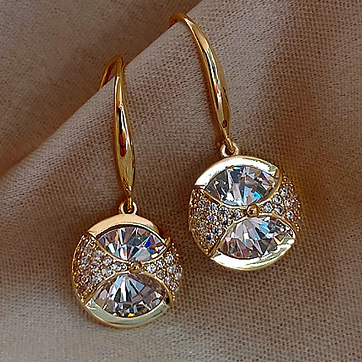 CAOSHI Korean Style Big Round Sparkling Imitated Diamond Gold Plated Hanging Earrings for Women Luxury Fashion CZ Drop Earrings