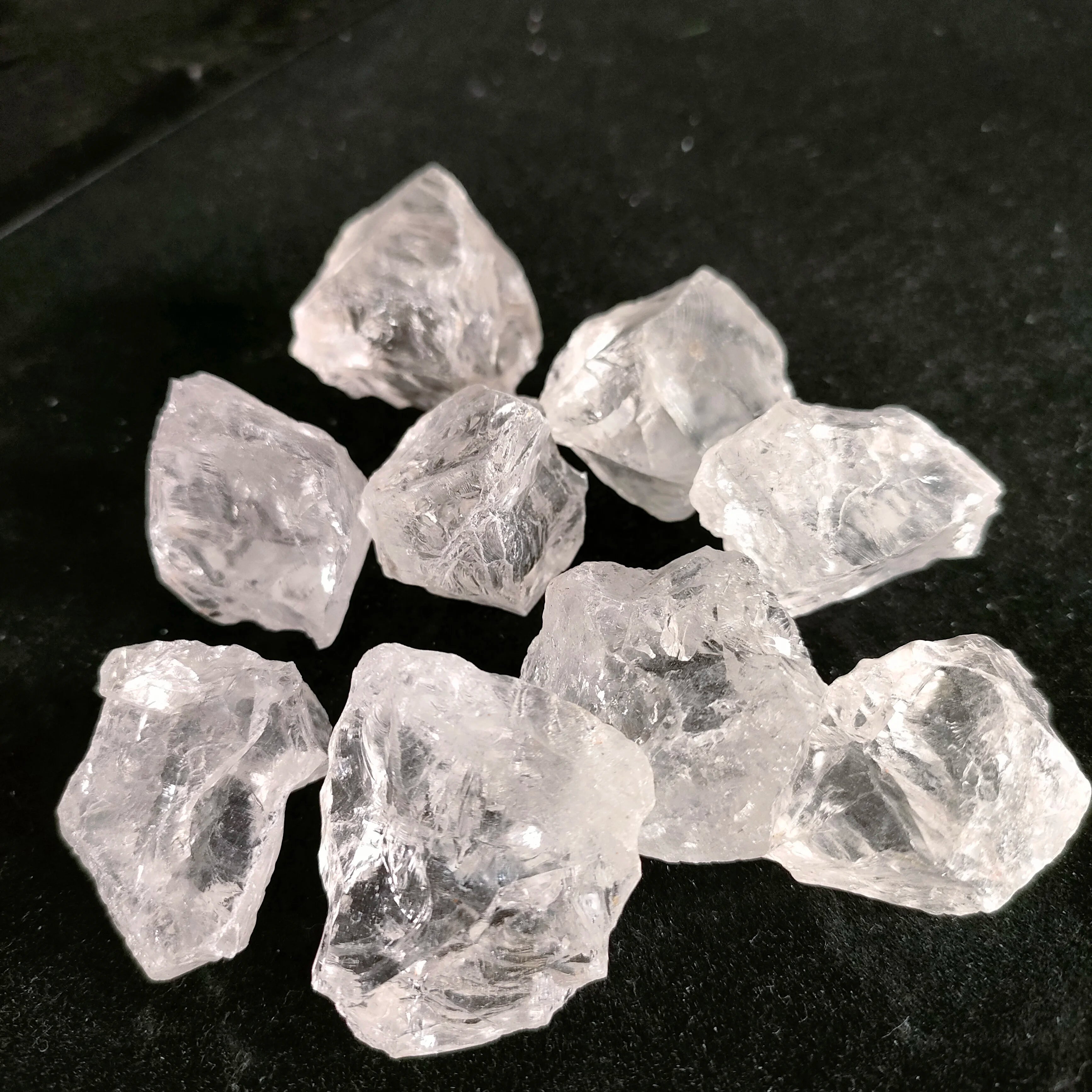 Wholesale Natural Rough White Clear Quartz Healing Crystal Stone for Decoration