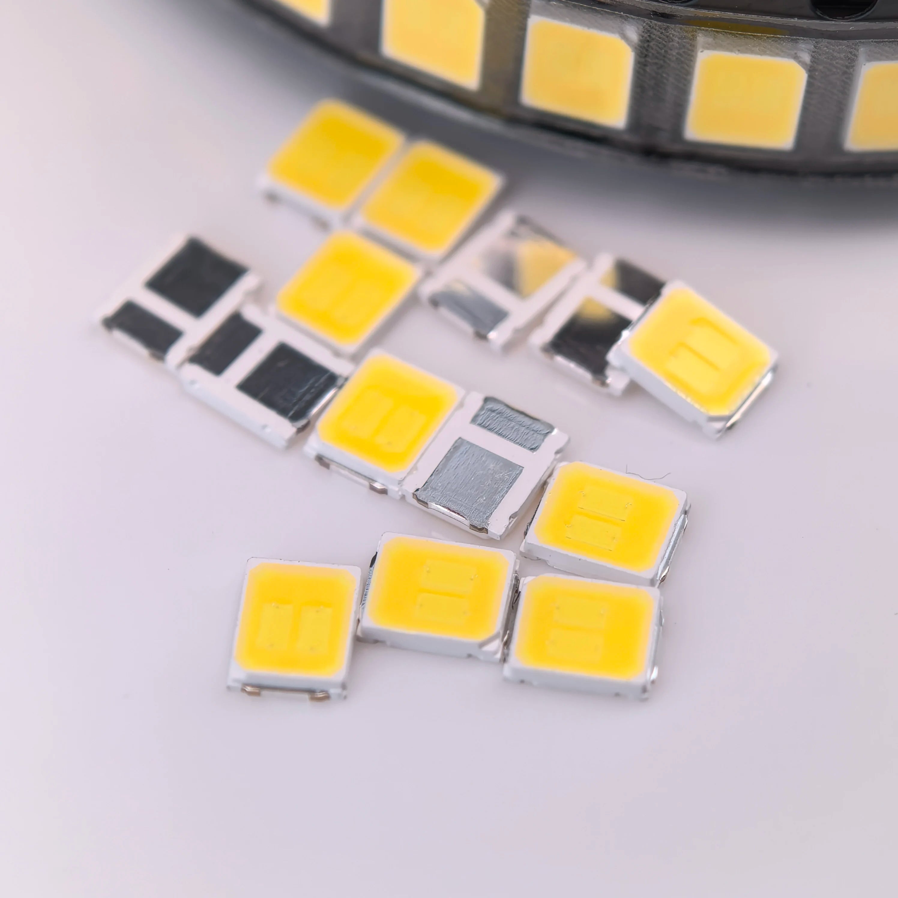 BMTC 2835 SMD LED Chip 0.2W 0.5W 1W 3.0-3.4V 6000-6500K Natural White LED Components for Plant Growth