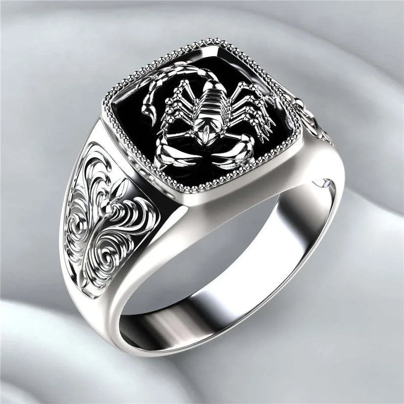 Wholesale Gothic Punk Big Ring Jewelry Men Vintage Silver Plated Animal Engraved Scorpion Rings for Men