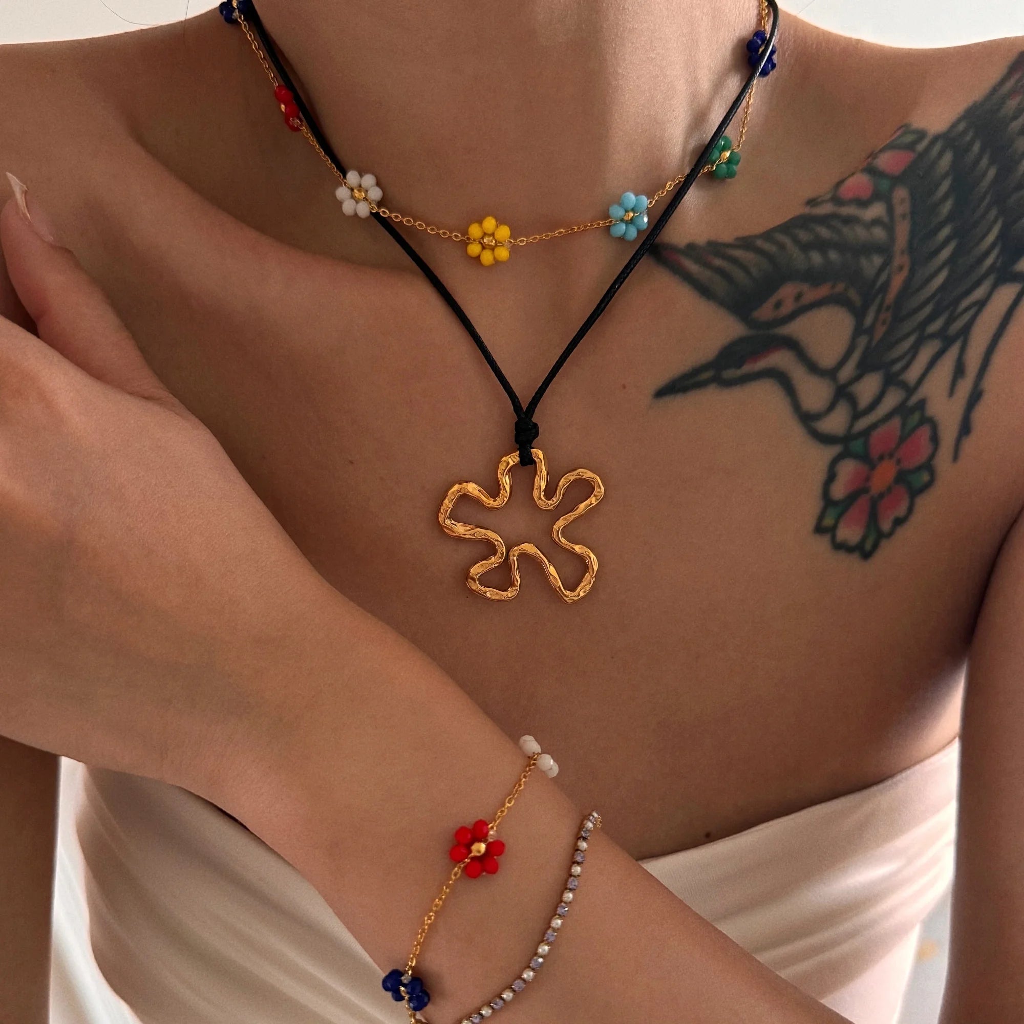 Dazan New HOT 18k Gold Plated Tarnish Free Stainless Steel Vintage Colorful Natural Stone Daisy Flower Necklace Handmade Set
