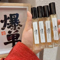 OEM Flat Shape 10 ml Refillable Perfume Bottle Small Travel Glass Spray Cap with Black Silver Golden Options for Wigs
