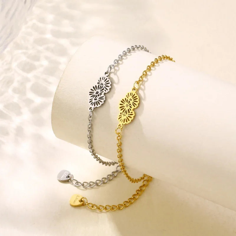 Stainless Steel Hollow Flower Bracelet Women's Smooth Stainless Steel Ocean Style Bracelet Wholesale of Hand Accessories