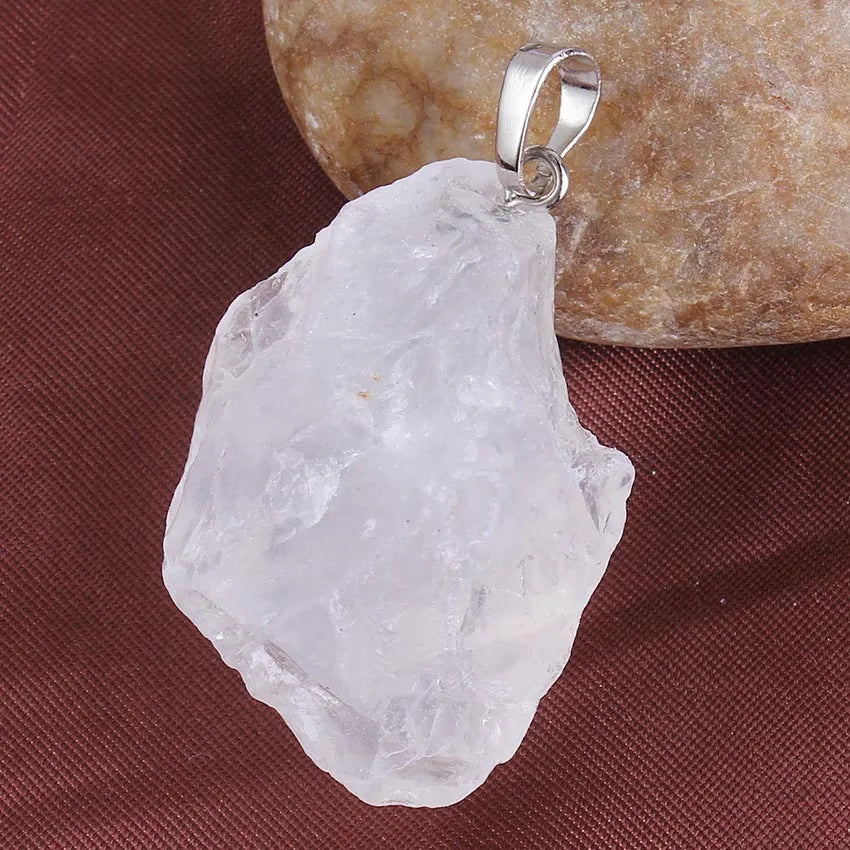 Hongzhuo New Purple Precious Stones Natural Irregular Crystals Clear Quartz Reiki Beads Healing crystal Pendants Jewelry