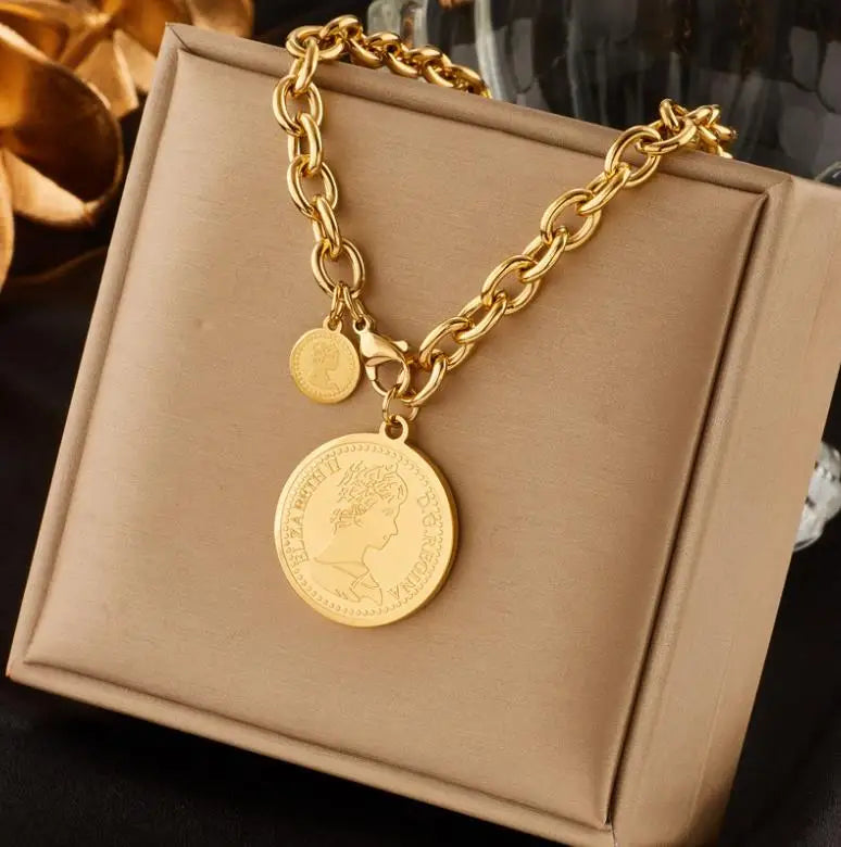 European and American Fashion Personality Retro Portrait Round Brand Titanium Steel Pendant Chain Good Quality