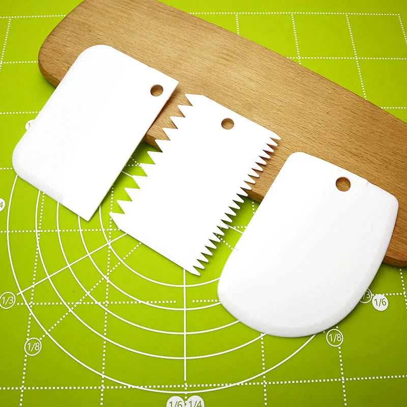 Baking Tools Cake Smoother Set Icing Scraper Smoother Cutter for Dough Cream Scraper