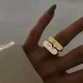 Hot Selling Men Women Simple Finger Ring Set Puzzle Face Shape Gold Plated Adjustable Couple Rings for Unisex