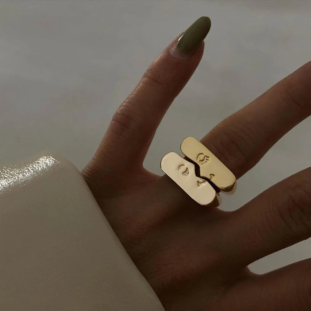 Hot Selling Men Women Simple Finger Ring Set Puzzle Face Shape Gold Plated Adjustable Couple Rings for Unisex