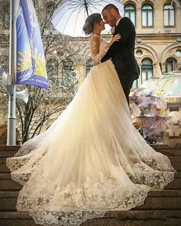 Guangzhou Auyan 2024 Long Lace White Goddess One-shouldered Fish Tail Wedding Dress With Button
