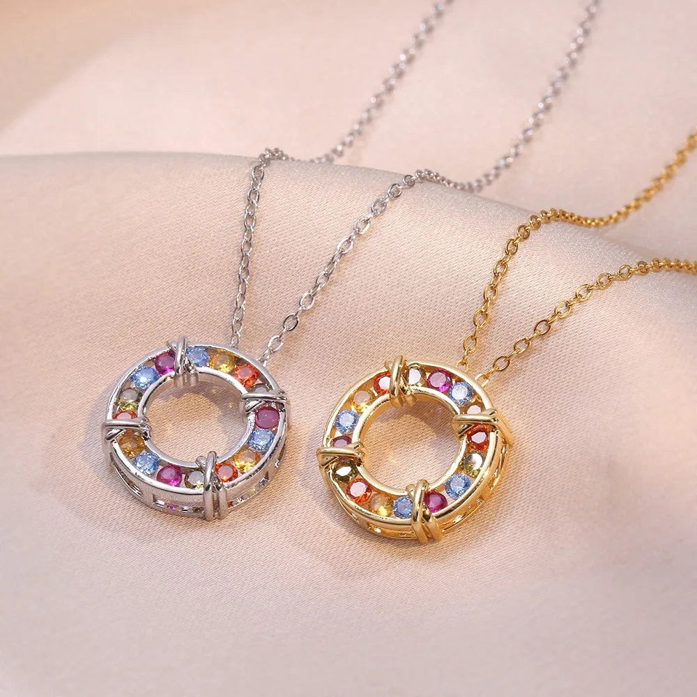 Wholesale Retro 18K Gold-plated Stainless Steel Necklace for Women's Fashion Inlaid with Colorful Zircon Round Pendant Necklace