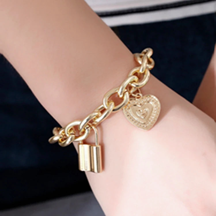 QW-105 Wholesale Fashion Jewelry Women Thick Metallic Adjustable Heart Lock Alloy Chain Bracelet