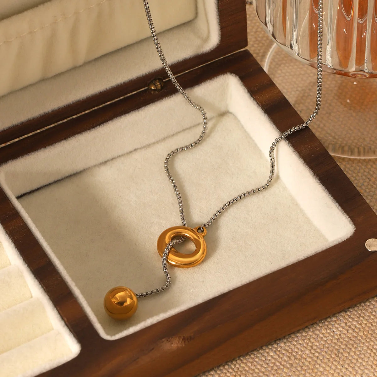 Minimalist Advanced 18K Gold Plated Color Splicing Hoop Buckle Ball Pendant Stainless Steel Necklace