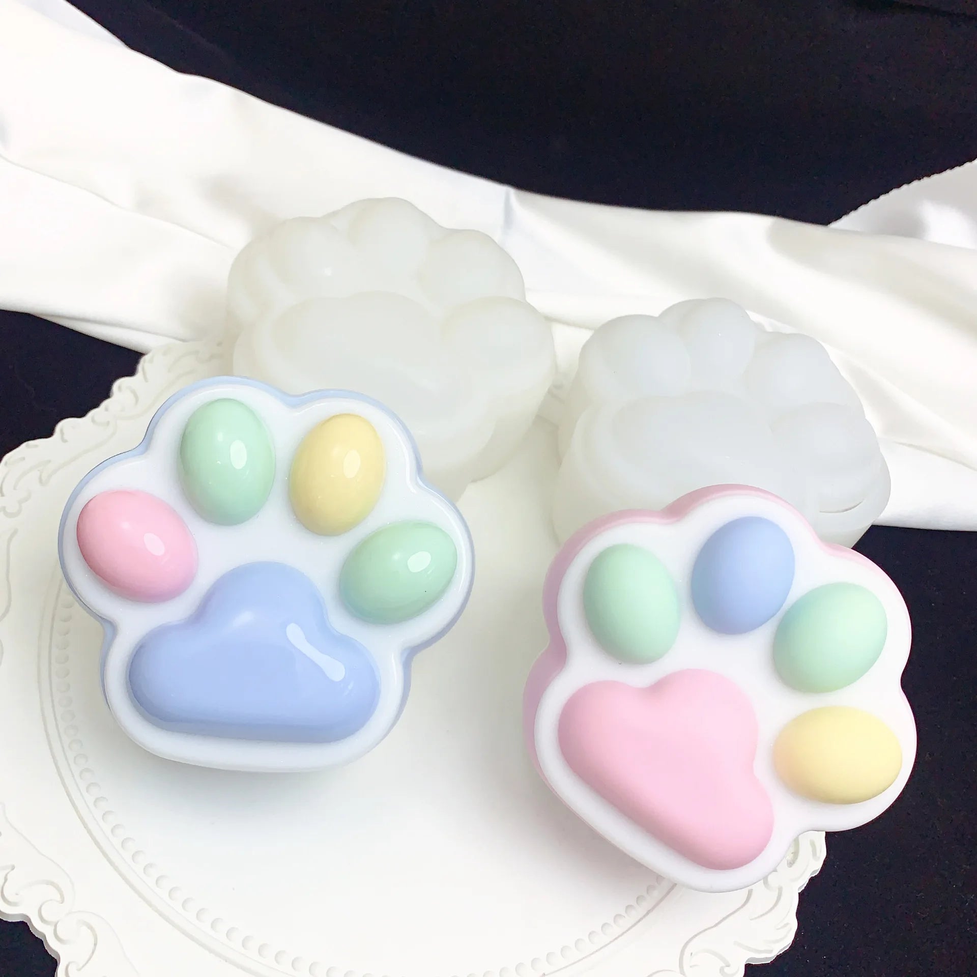 Mirror Flat Raised Cat Paw Storage Box Set Silicone Molds for Candle Making and Baking Making Soap Cake
