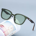 Hot Sale Luxury Retro Vintage Sunglasses for Men Women Small Rectangle Frame in Black Pink Gray with PC Material Sun Protection