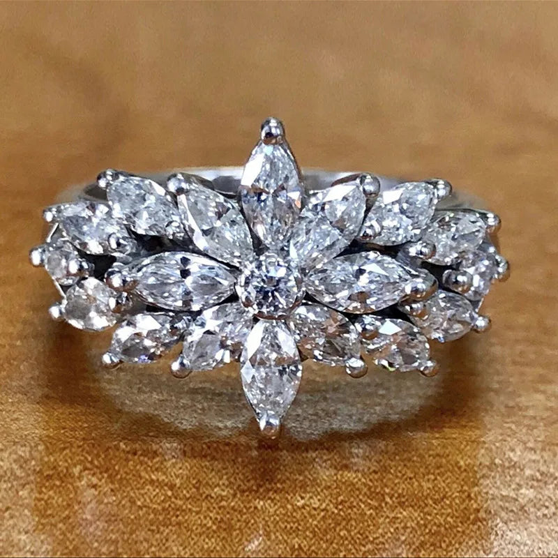 CAOSHI Best Selling Women 925 Silver Plated Sparkling Crystal Cubic Zirconia Finger Rings Ladies Delicate Fashion Flower Ring