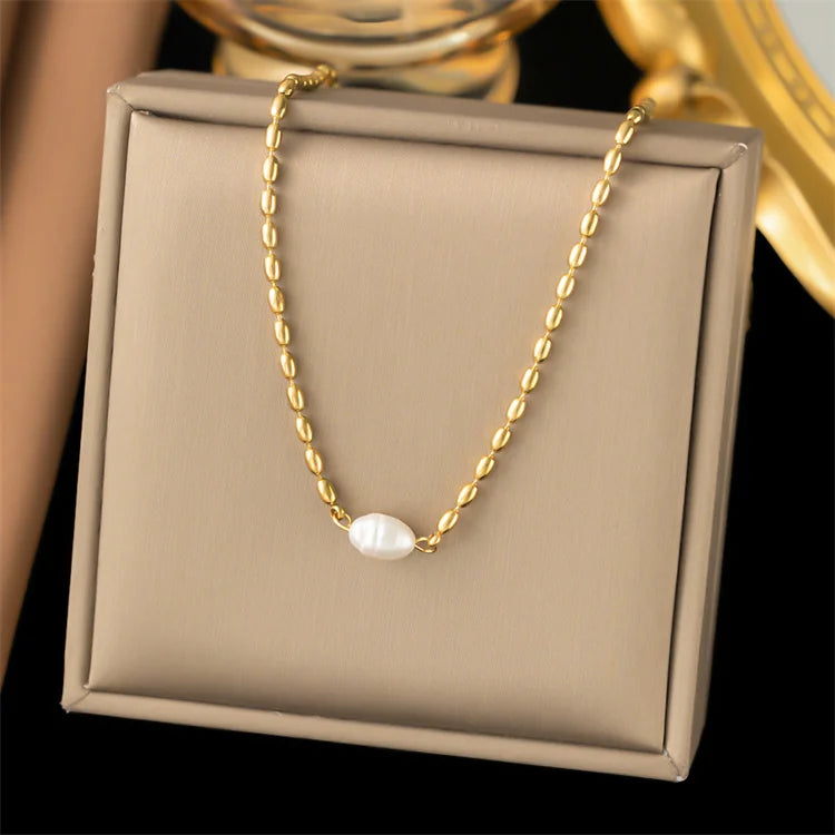 Wholesale Stainless Steel Female 18k Gold Bead Necklace Jewelry Natural Oval Freshwater Pearl Necklace