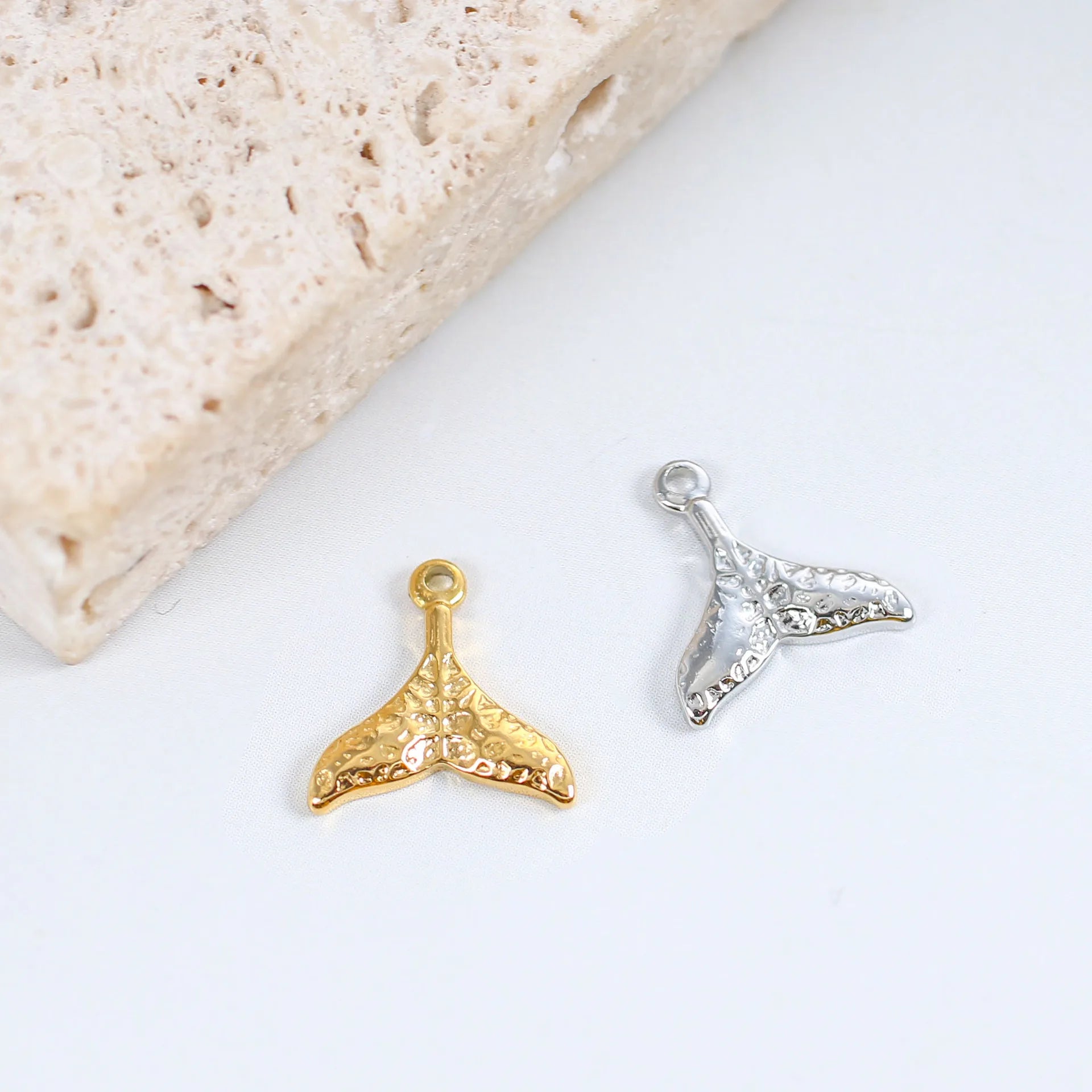 Hot Selling Trendy Stainless Steel 3D Mermaid Tail Pendant for Necklace Bracelet Making Accessories (SZ087)