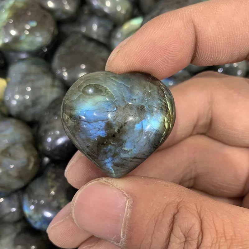 Wholesale Natural Labradorite Heart Shaped Crystal Blue Flash Labradorite Hearts for Home Decoration