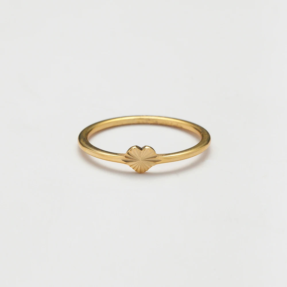 Minimalist Design 18k Gold Plated Love Ring Geometric Heart Shaped Stainless Steel Ring Non Tarnish Waterproof Jewelry YF5036