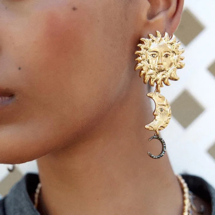 Simple Sun Portrait Drop Earrings Metal Geometric Earrings New Women Exaggerated Jewelry Accessories