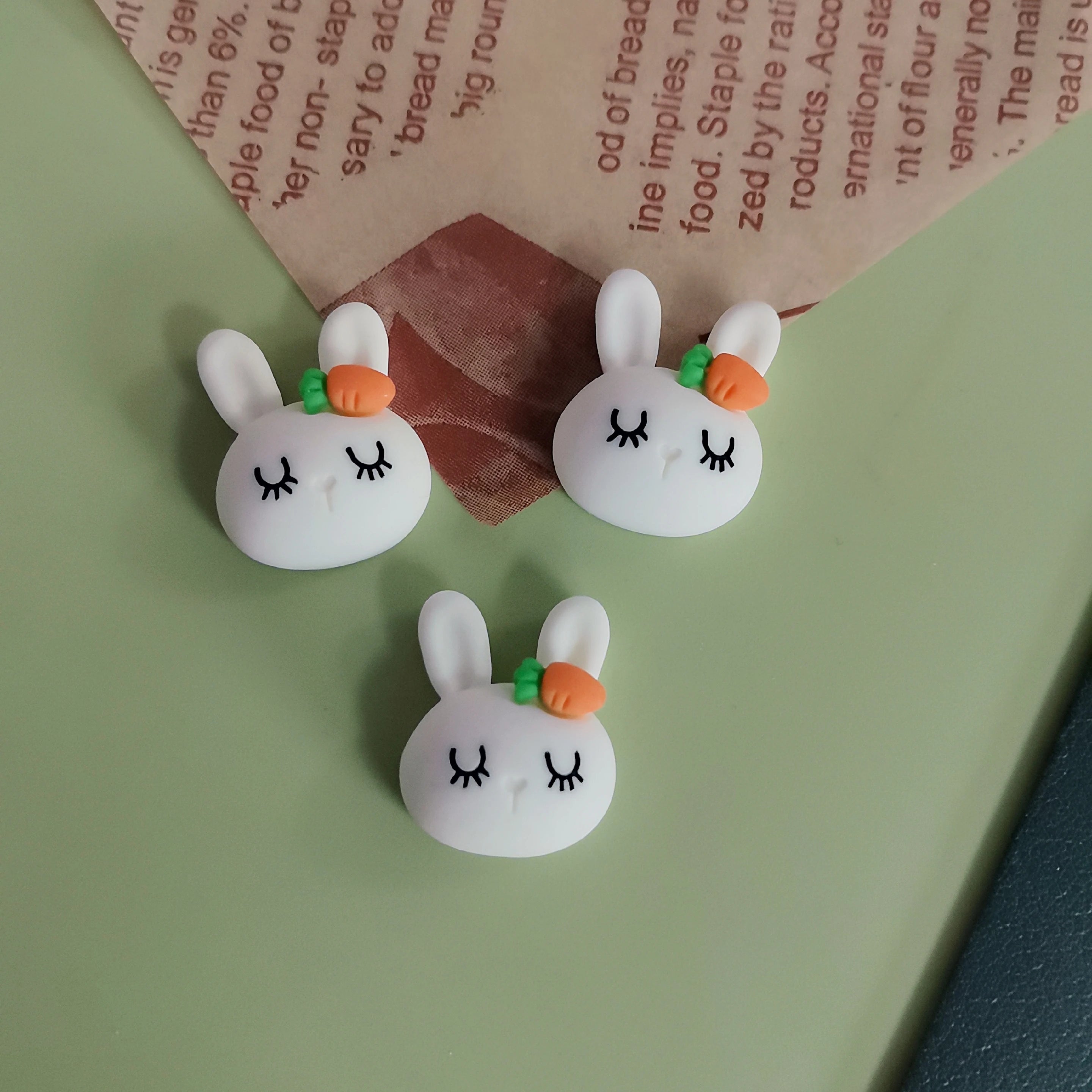 100pcs Mini Easter Cartoon Rabbit Animal Series Resin Flat Back Cabochons Scrapbook Diy Party Hairpin Accessories Decorate Craft