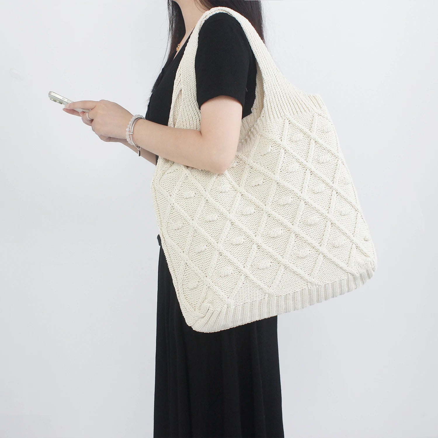 Wholesale 2025 New Minimalist Style Casual Daily Large Capacity Tote Bags for Women Durable Knitted Crochet One-shoulder Summer