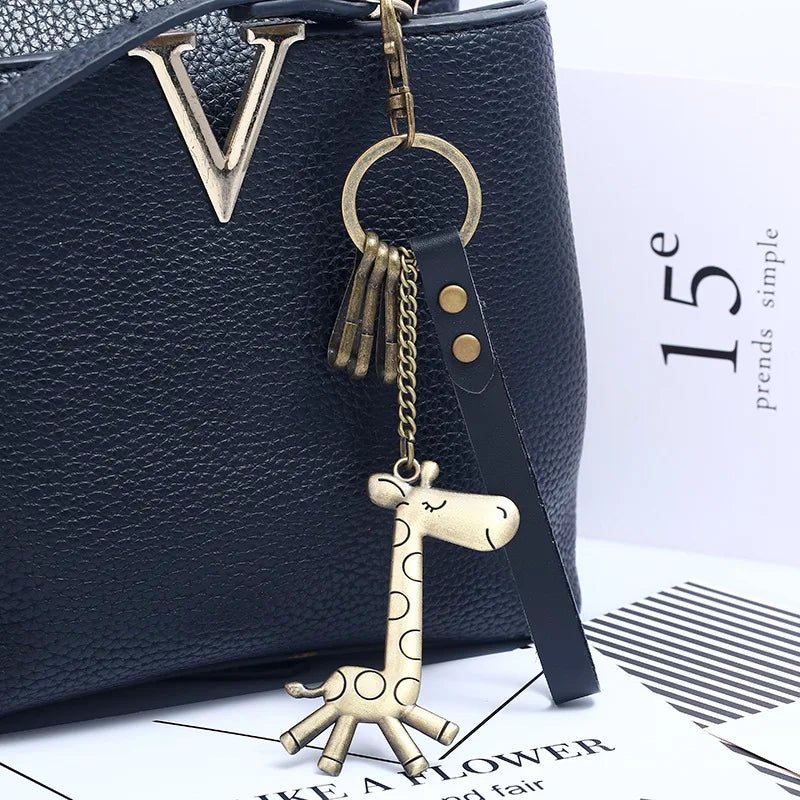 New Arrival Cute Giraffe Pendant Key Chain Genuine Leather Keyrings with Metal Trinket for Girls